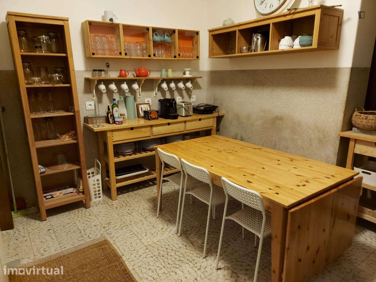 Quarto - localizado em Peniche - Grande imagem: 4/56