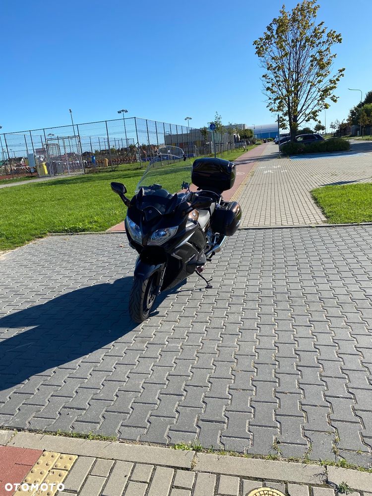 Yamaha FJR - 12