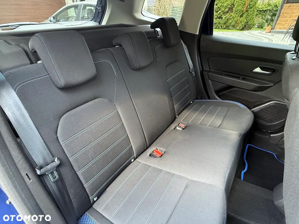 Dacia Duster 1.0 TCe SL Celebration - 9