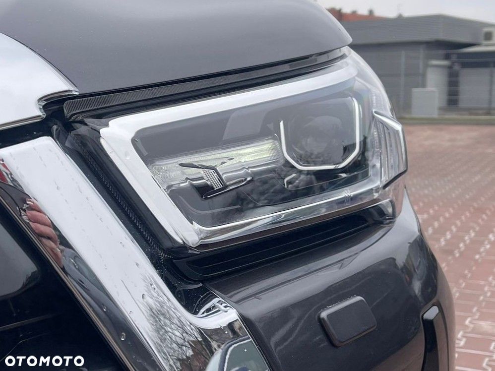 Toyota Hilux 2.8 D-4D Double Cab Invincible 4x4 - 3