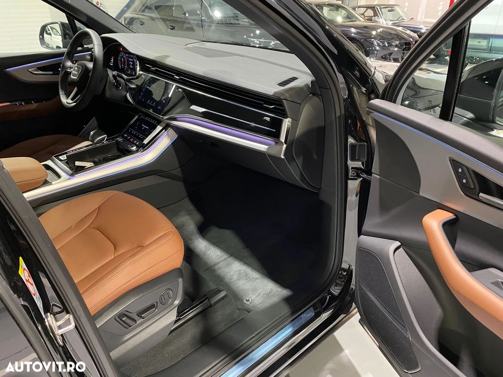 Audi Q7 55 TFSI quattro Tiptronic MHEV Basic - 12