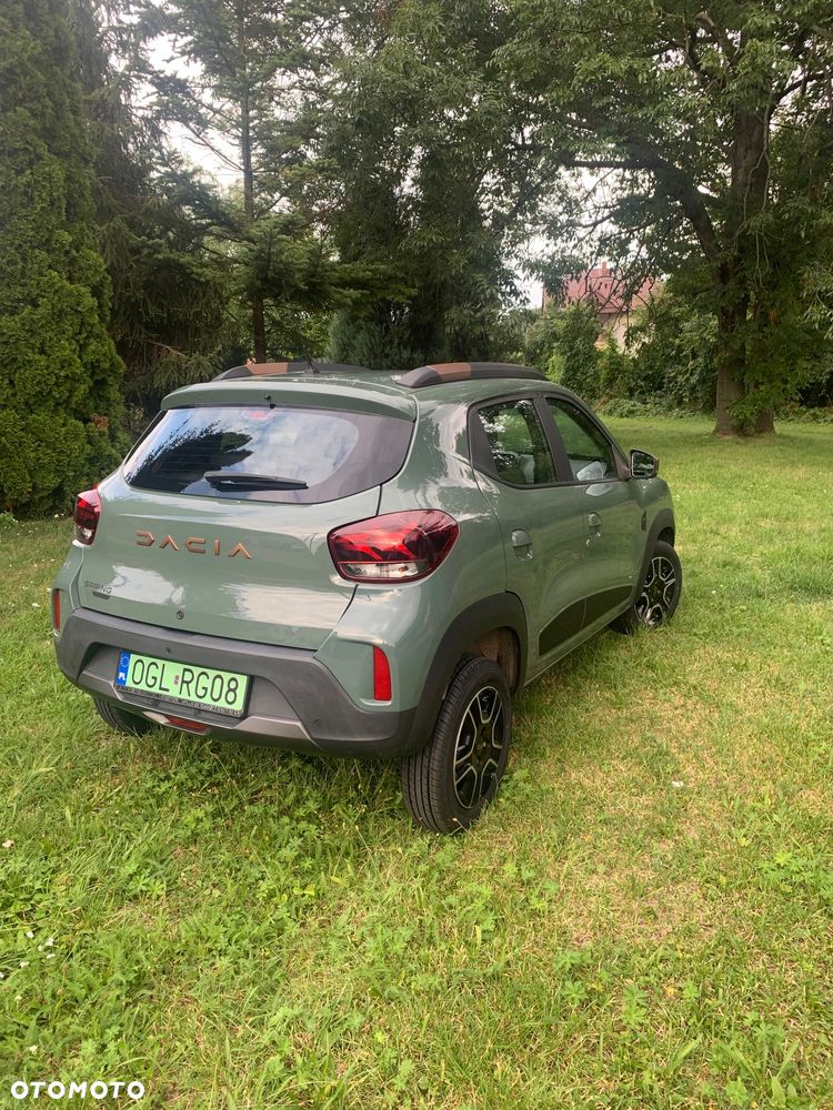Dacia Spring - 4