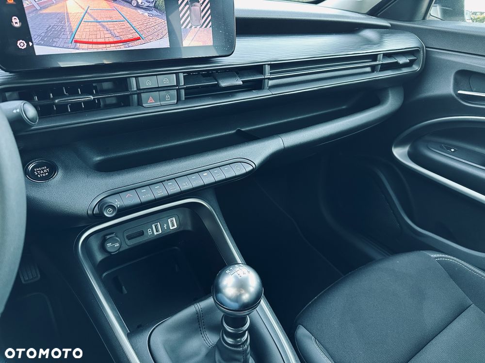 Jeep Avenger 1.2 GSE T3 Turbo-Benzin GDI Altitude - 28