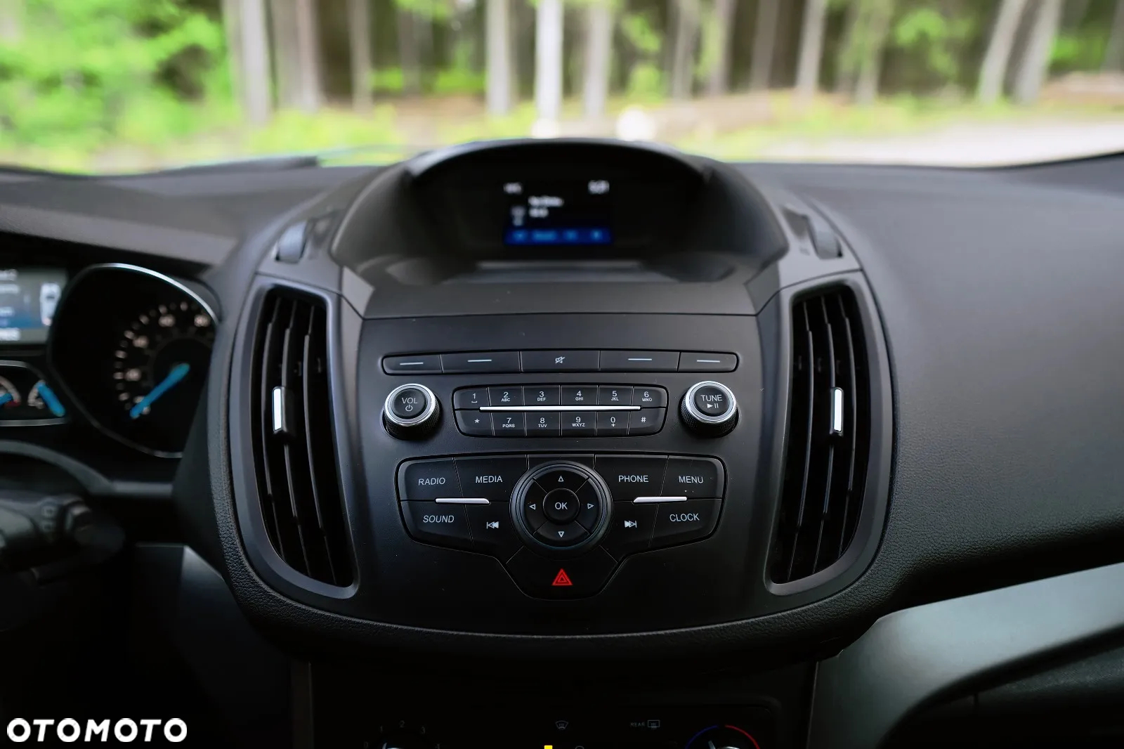 Ford Kuga - 23