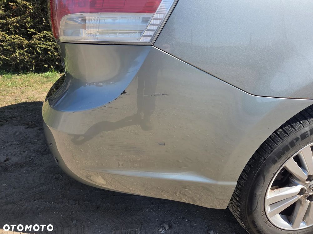 Toyota Avensis 2.0 D-4D - 21