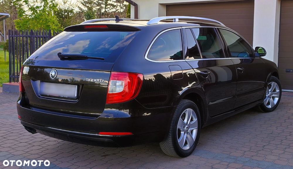 Skoda Superb 2.0 TDI Elegance - 6