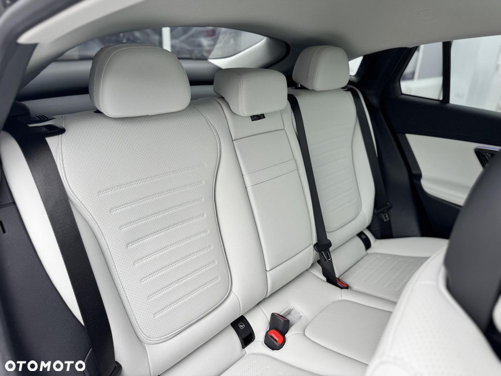 Mercedes-Benz GLC 200 d mHEV 4-Matic AMG Line - 19
