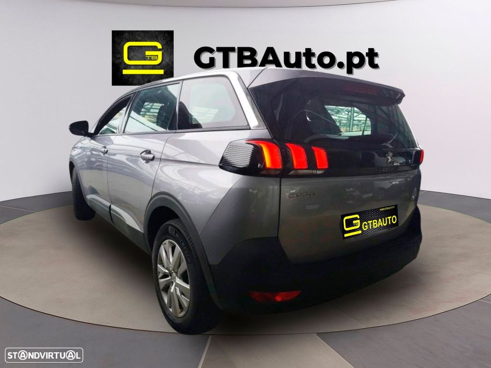 Peugeot 5008 - 10