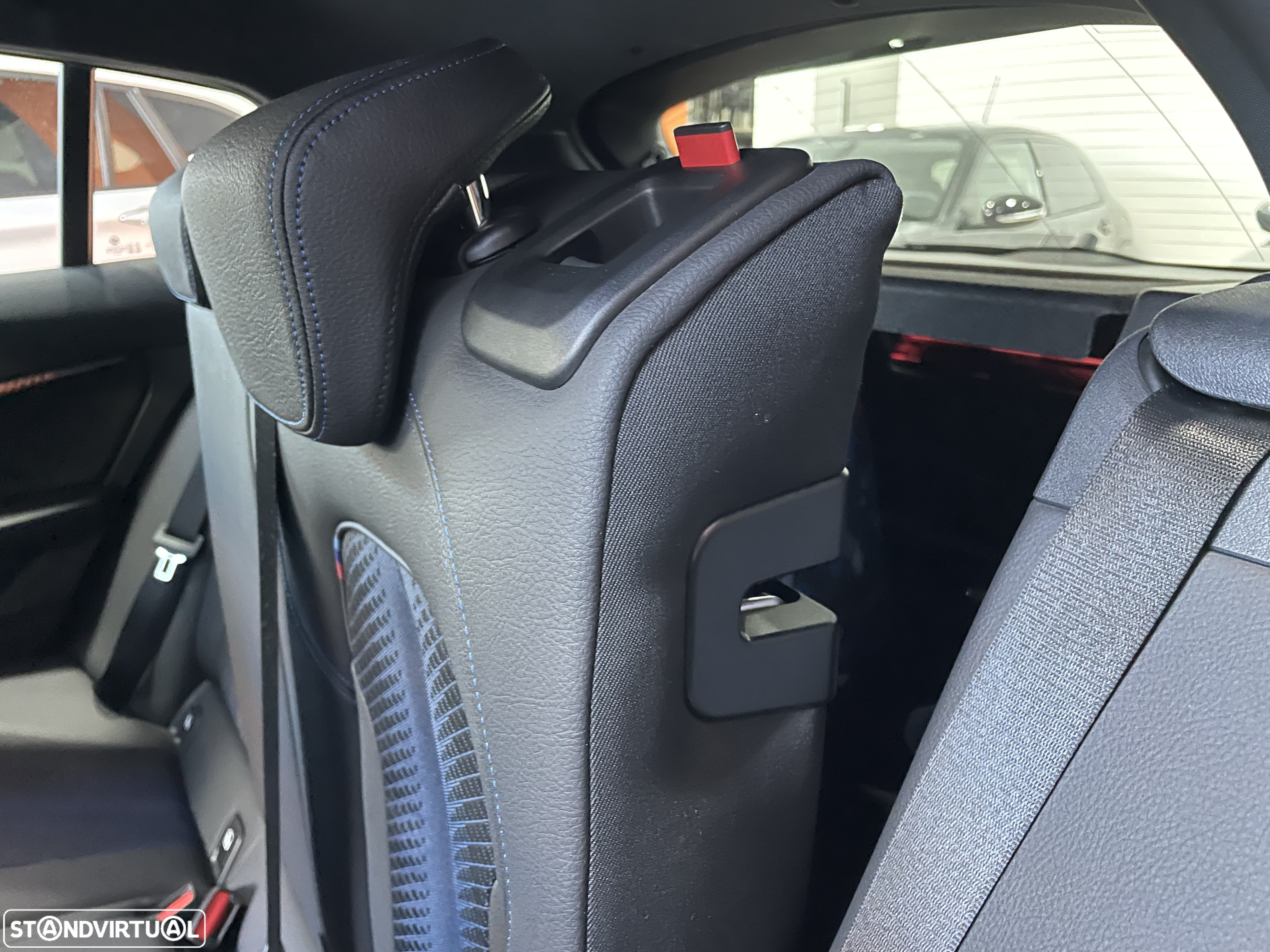 BMW 116 d Pack Desportivo M - 47