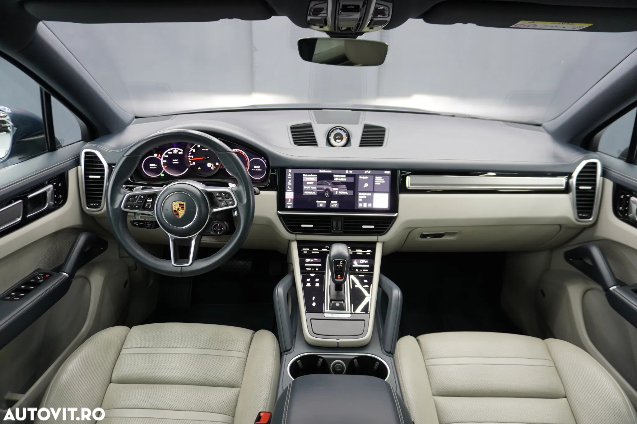Porsche Cayenne Coupe Standard - 22