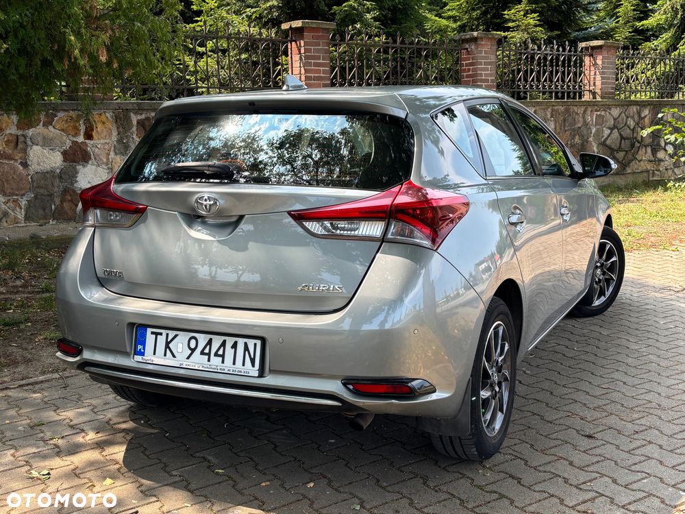 Toyota Auris 1.6 Premium MS - 7