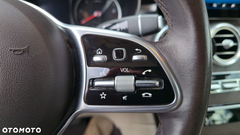 Mercedes-Benz GLC 200 d 4Matic 9G-TRONIC AMG Line - 17