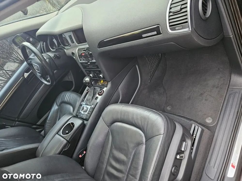 Audi Q7 3.6 FSI Quattro Tiptr - 7