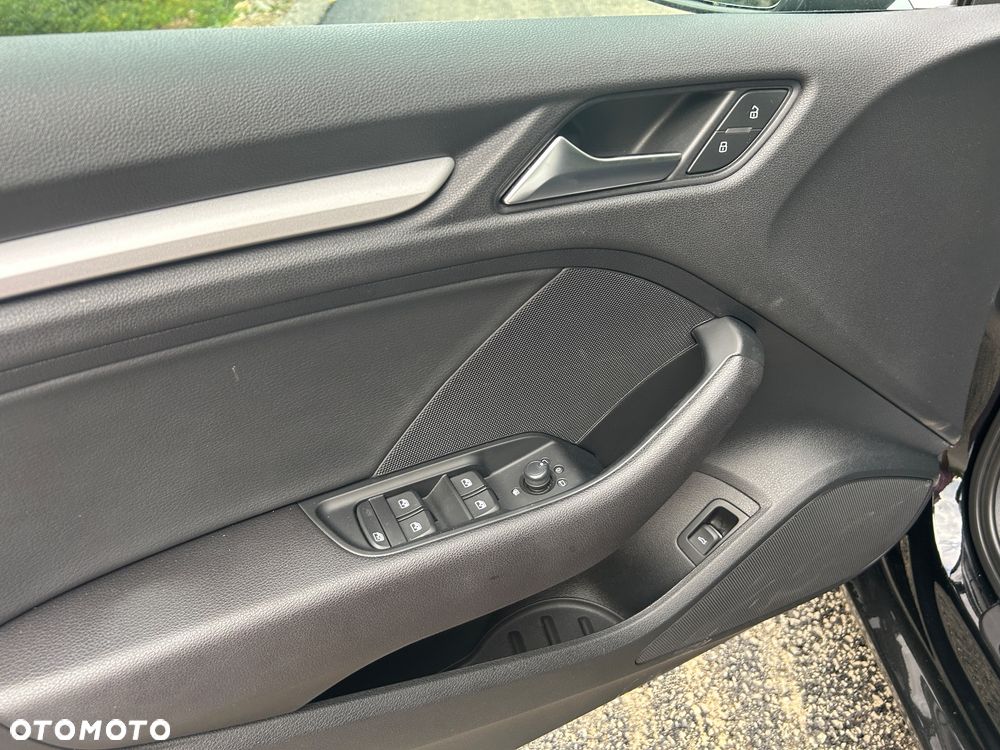 Audi A3 Limousine 40 TFSI Quattro S tronic - 17