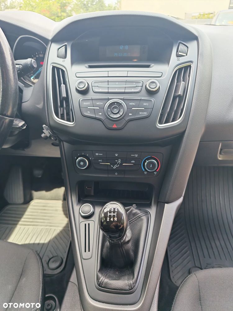 Ford Focus 1.6 Trend - 14