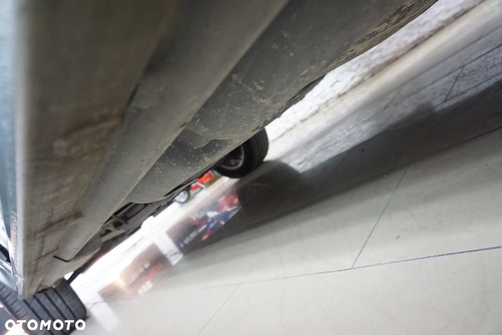 Volkswagen Caravelle TDI L1 Comfortline - 13