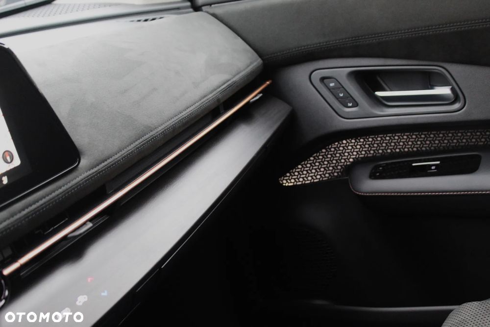 Nissan Ariya 87kWh E-4orce Evolve - 31