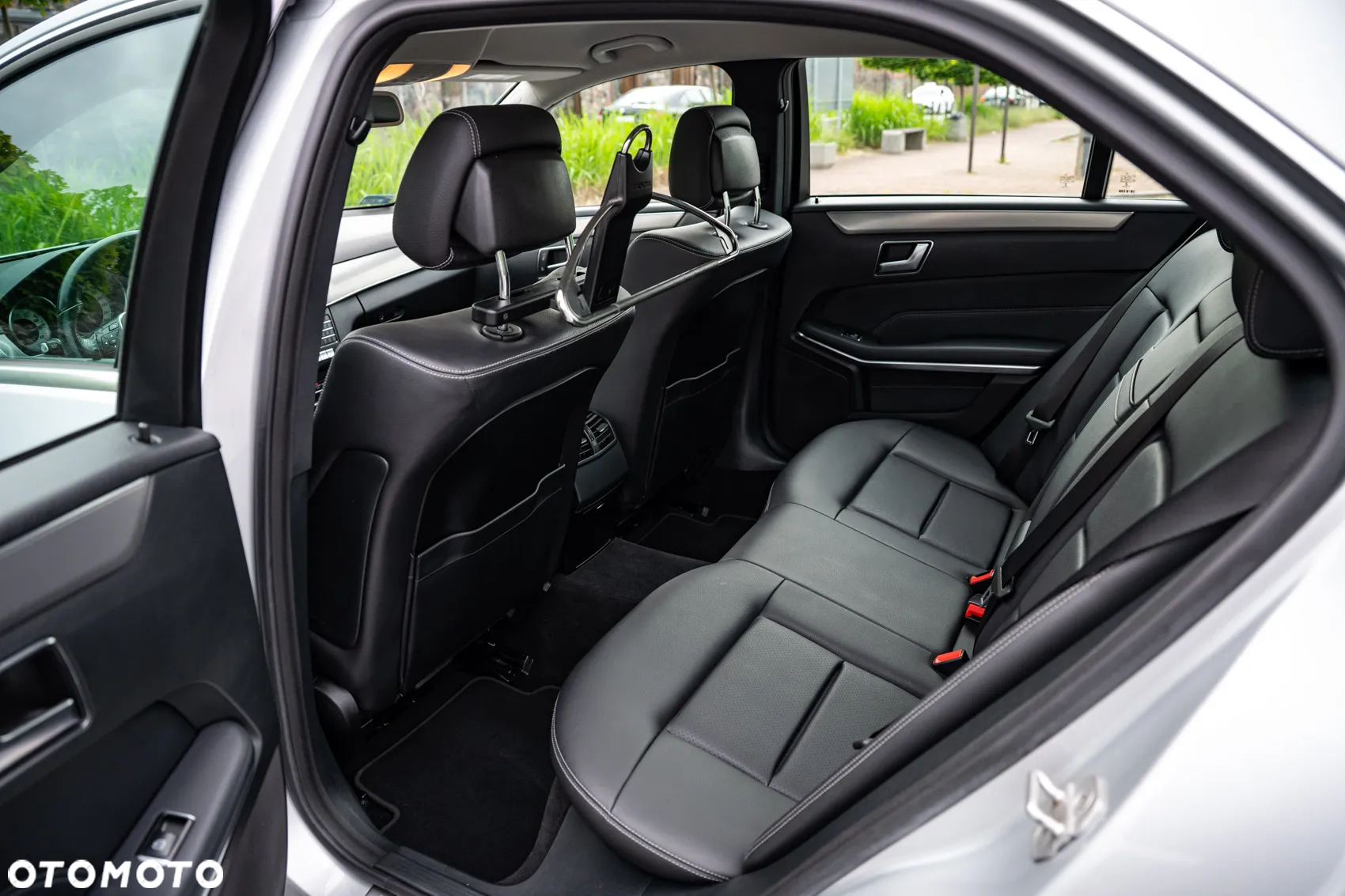 Mercedes-Benz Klasa E 220 BlueTEC 4-Matic Avantgarde - 28