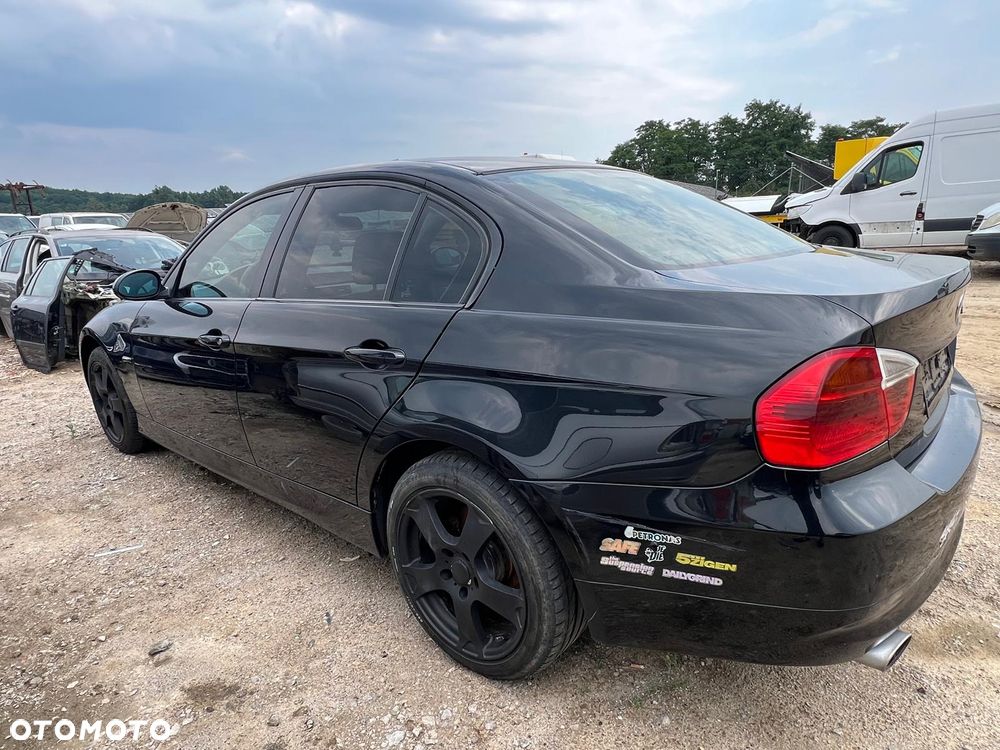 BMW E90 318d części maska zderzak drzwi błotnik lampa deska fotele (475 Black Sapphire) (N47) 2008 przedlift - 4