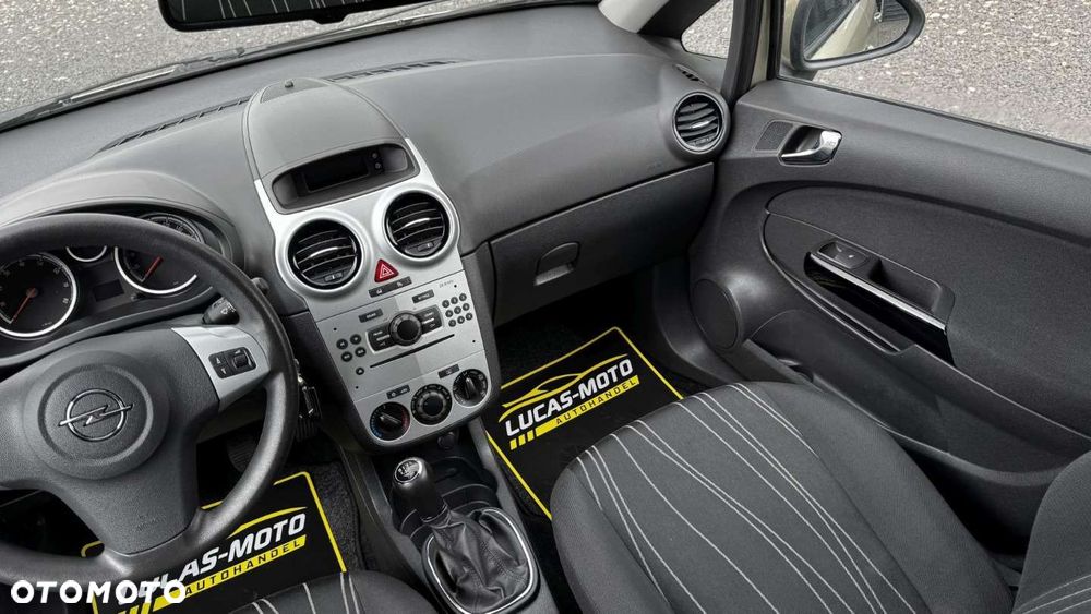 Opel Corsa - 31