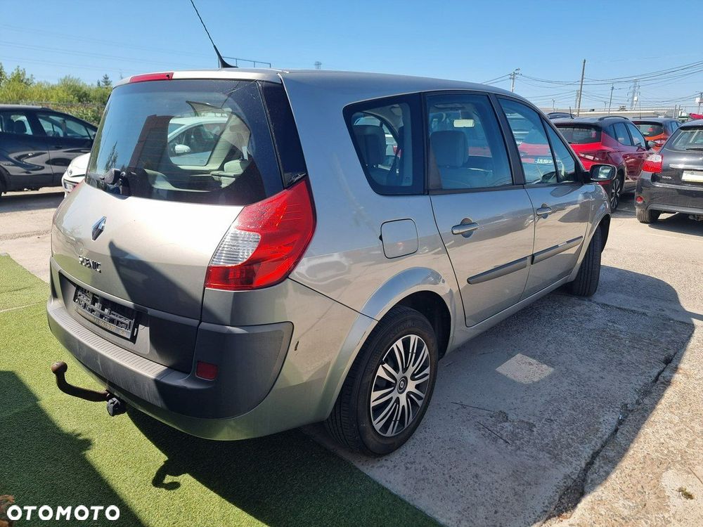 Renault Scenic - 5