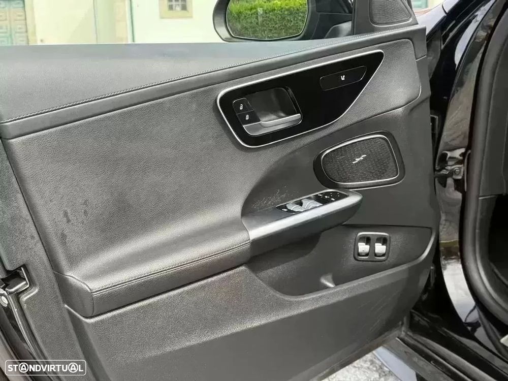 Mercedes-Benz C 300 e AMG Line - 10