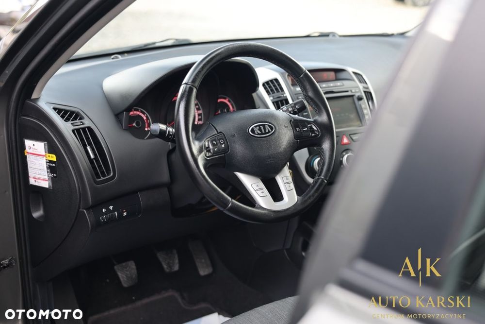 Kia Ceed - 5