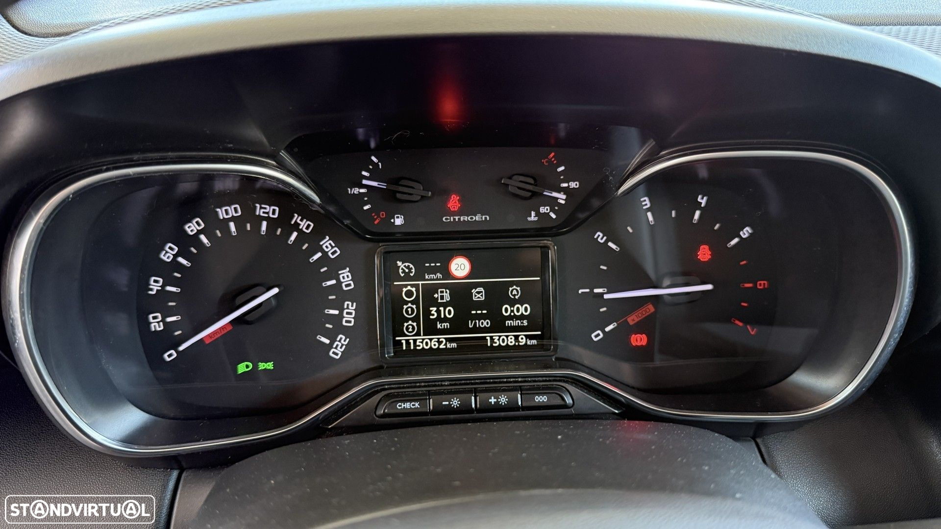 Citroën C3 Aircross 1.2 PureTech Shine - 22