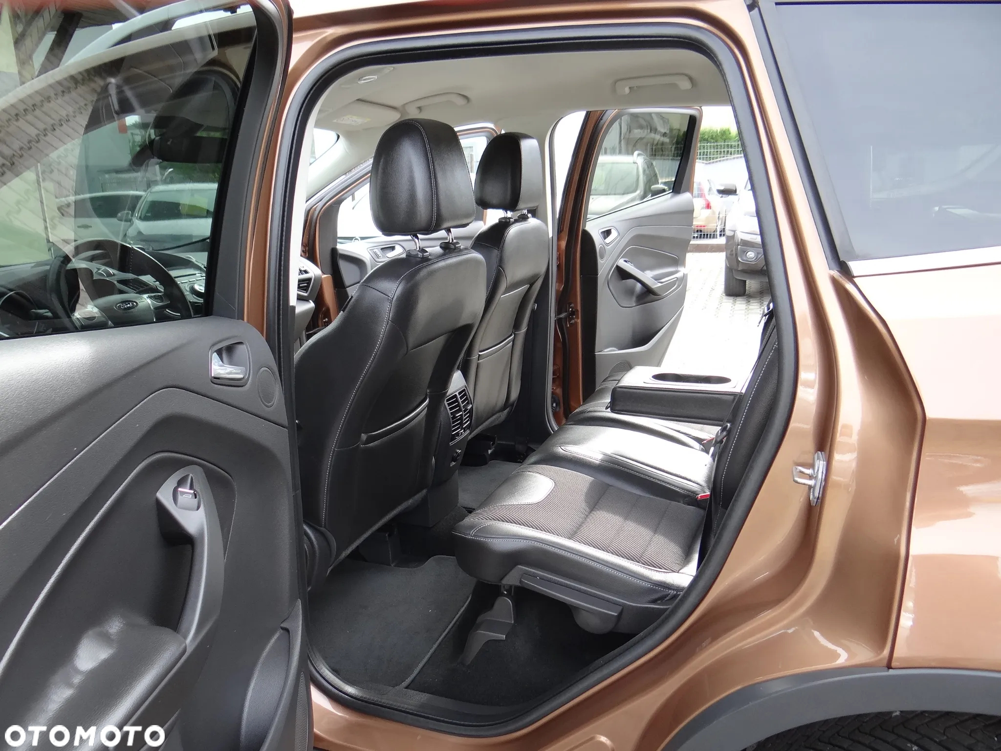 Ford Kuga 2.0 TDCi 4x4 SYNC - 38