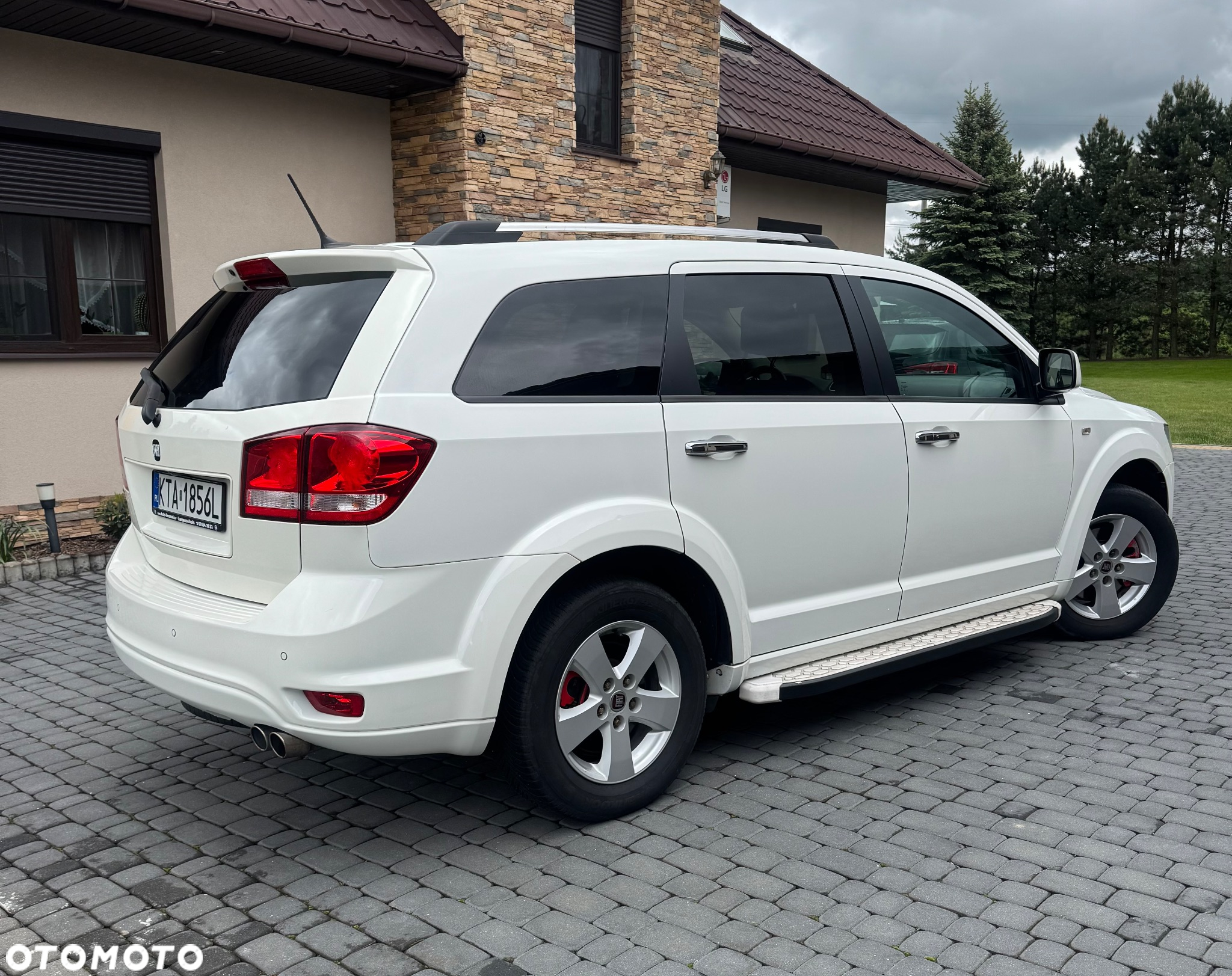 Fiat Freemont 2.0 Multijet 16V DPF Automatik Allrad Lounge - 7