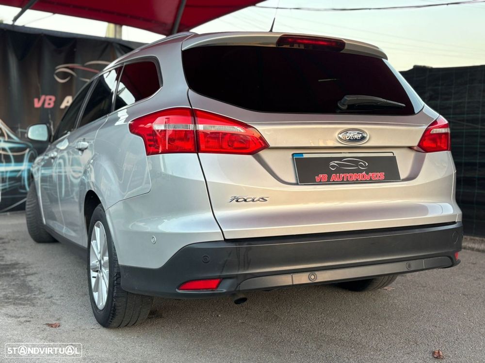 Ford Focus SW 1.5 TDCi EcoBlue Business - 17