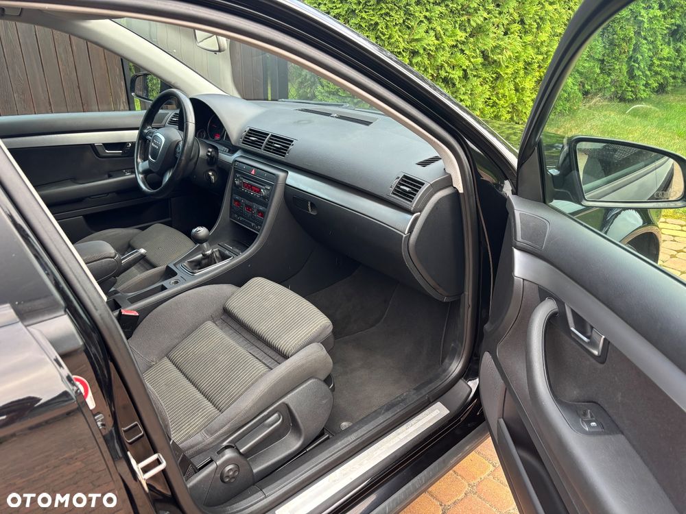 Audi A4 Avant 2.0 TDI DPF - 12