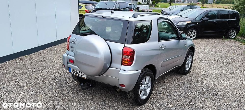 Toyota RAV4 - 23