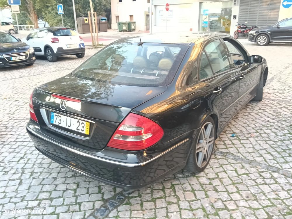 Mercedes-Benz E 320 - 29