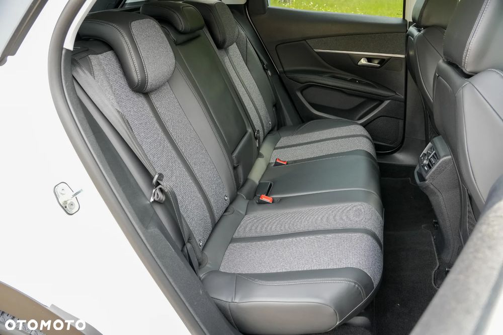 Peugeot 3008 BlueHDi 150 Stop & Start Allure - 37