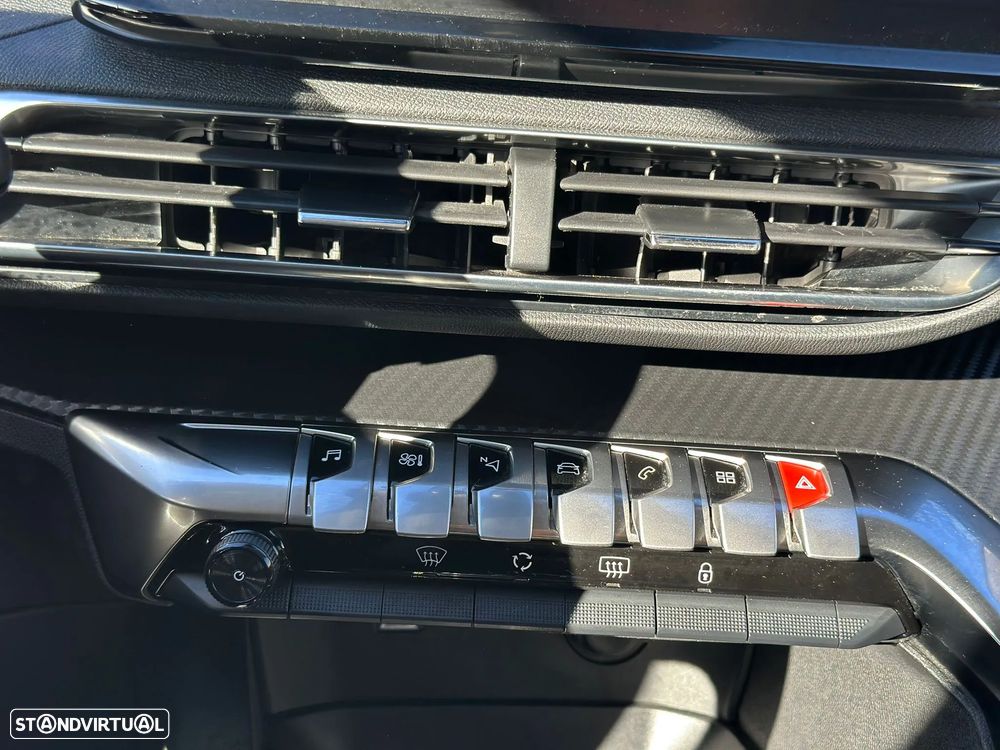 Peugeot 5008 BlueHDI 130 EAT8 Allure Pack - 31