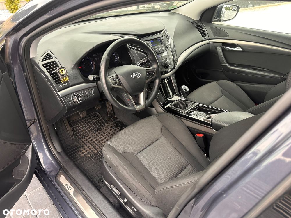 Hyundai i40 Kombi blue 1.7 CRDi Classic - 14