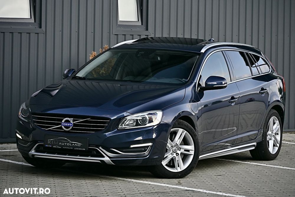 Volvo V60 D6 Plug-In-Hybrid AWD Geartronic Summum - 23