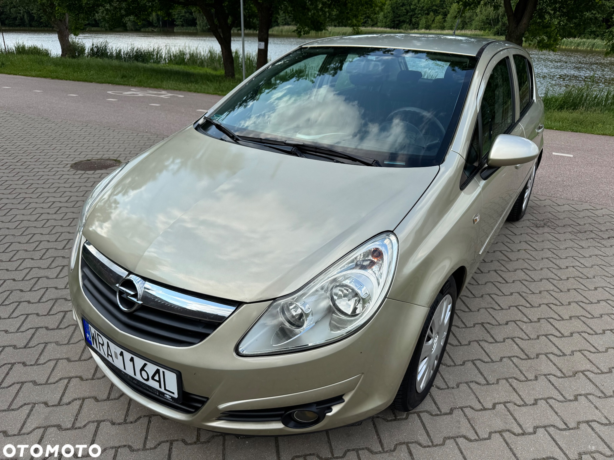 Opel Corsa 1.2 16V Essentia - 14