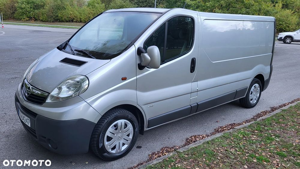 Opel Vivaro - 1