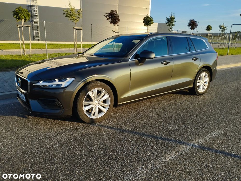 Volvo V60 B3 B Momentum - 3