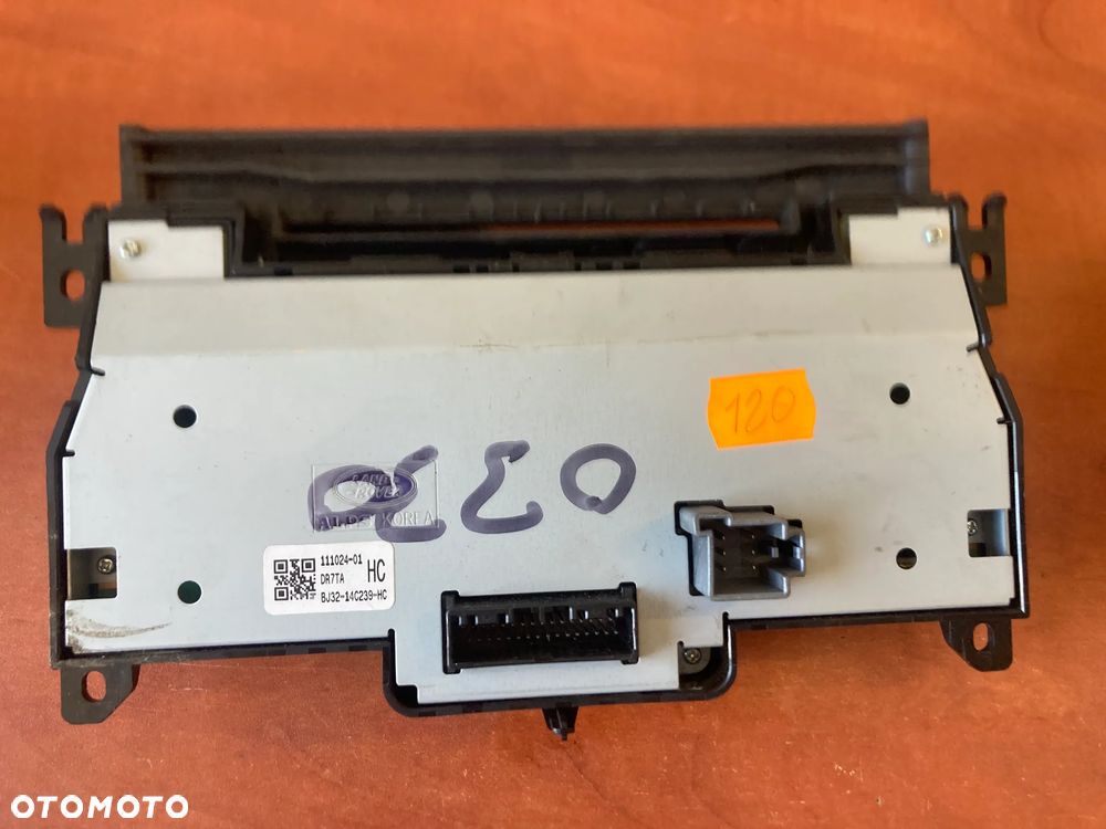 Panel nawiewu klimatyzacji Land Rover Range Rover BJ32-14C239-HC - 2