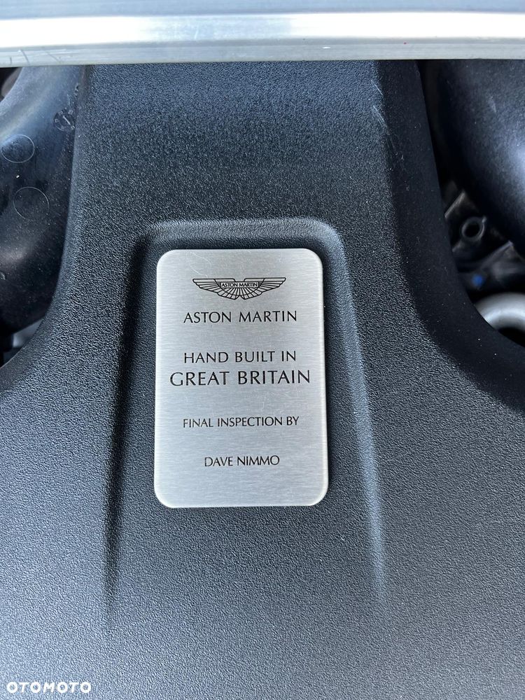Aston Martin Vantage - 18