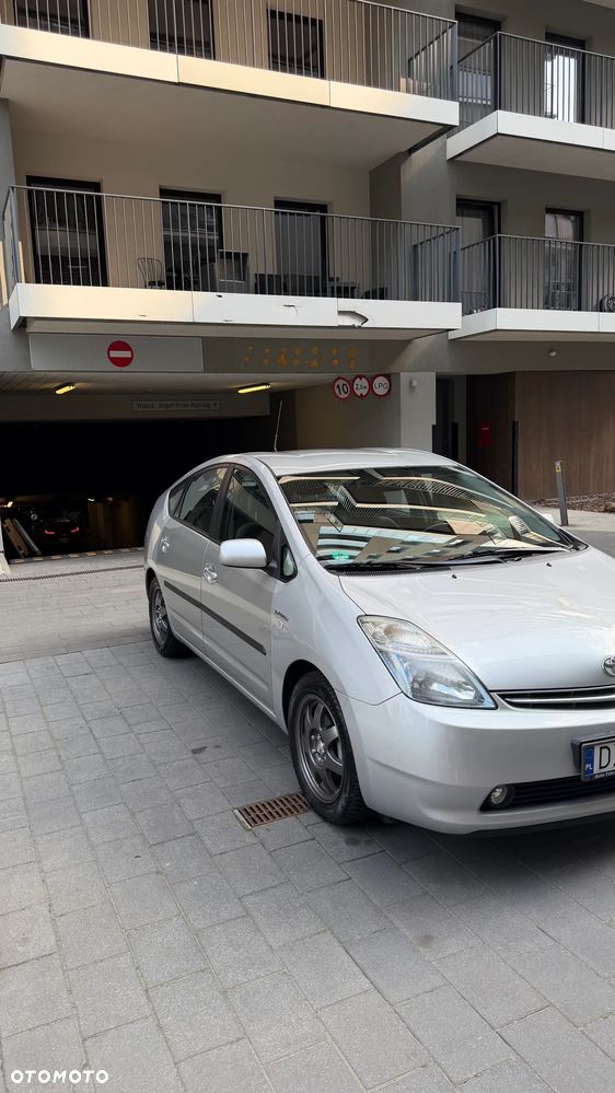 Toyota Prius 1.5 VVT-i Prestige - 13