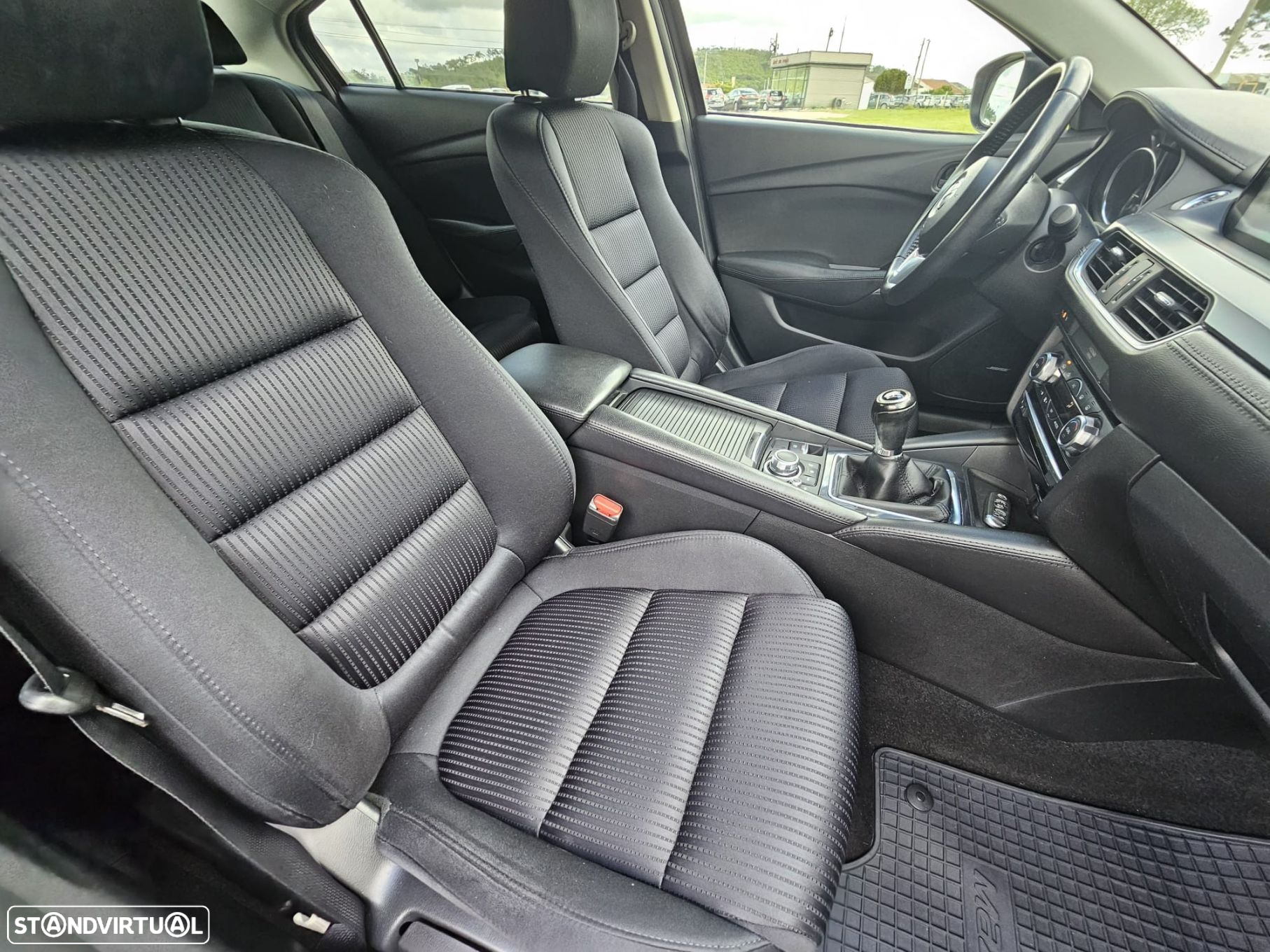 Mazda 6 M6 2.2 SKY-D Excellence Navi - 23