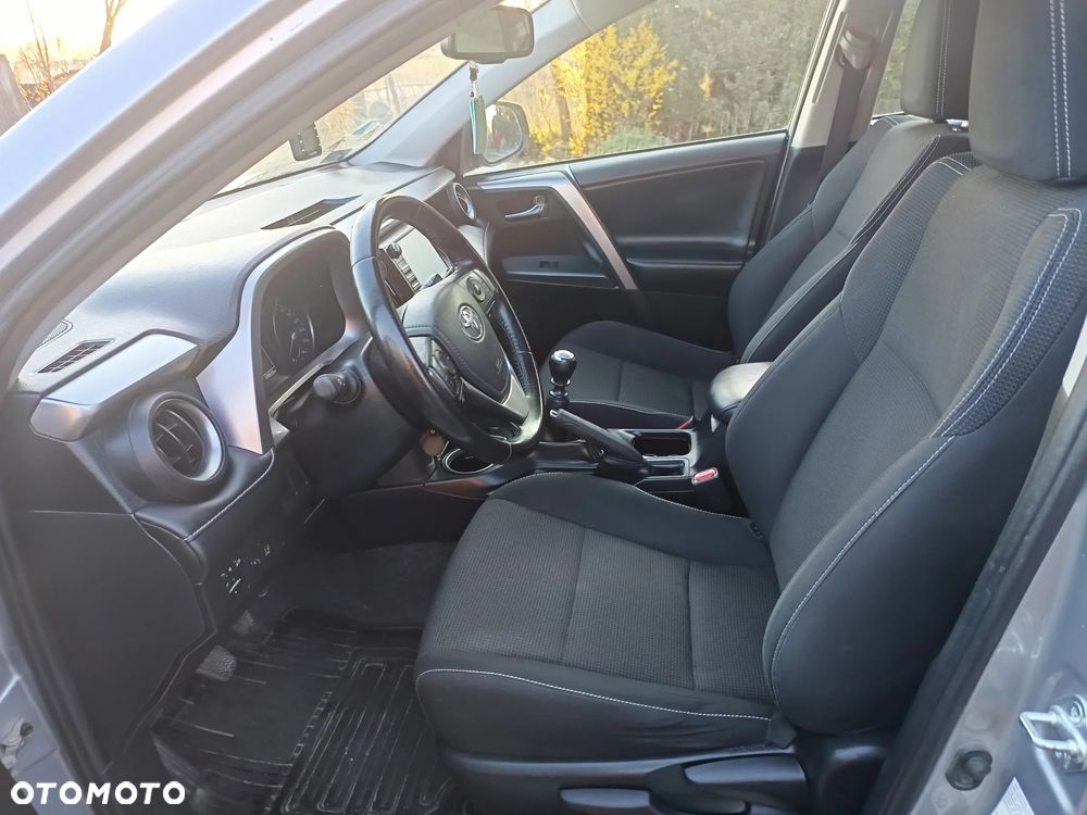 Toyota RAV4 2.0 D-4D Prestige 4x2 - 13