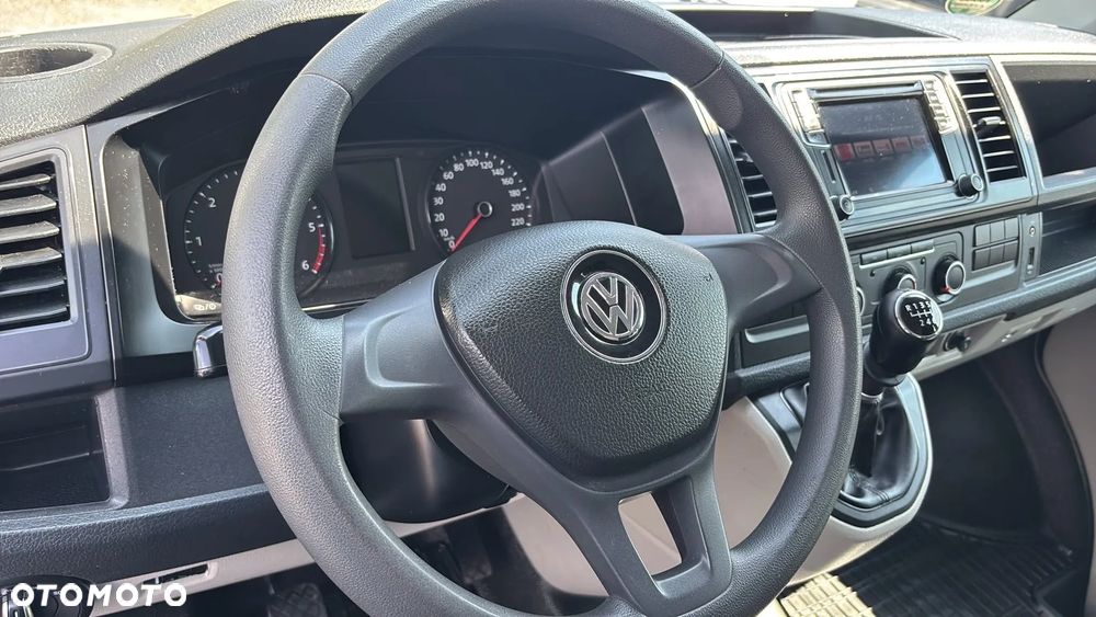 Volkswagen Transporter T6 - 12