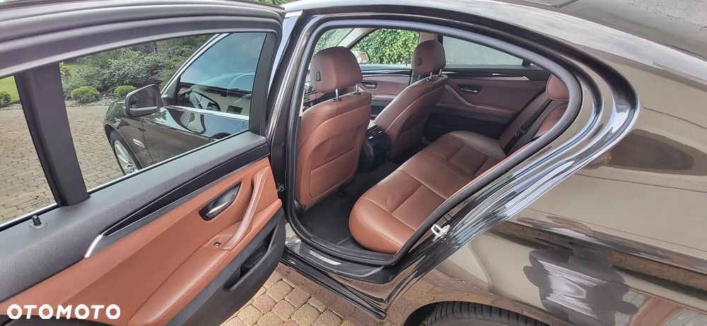BMW Seria 5 518d - 10