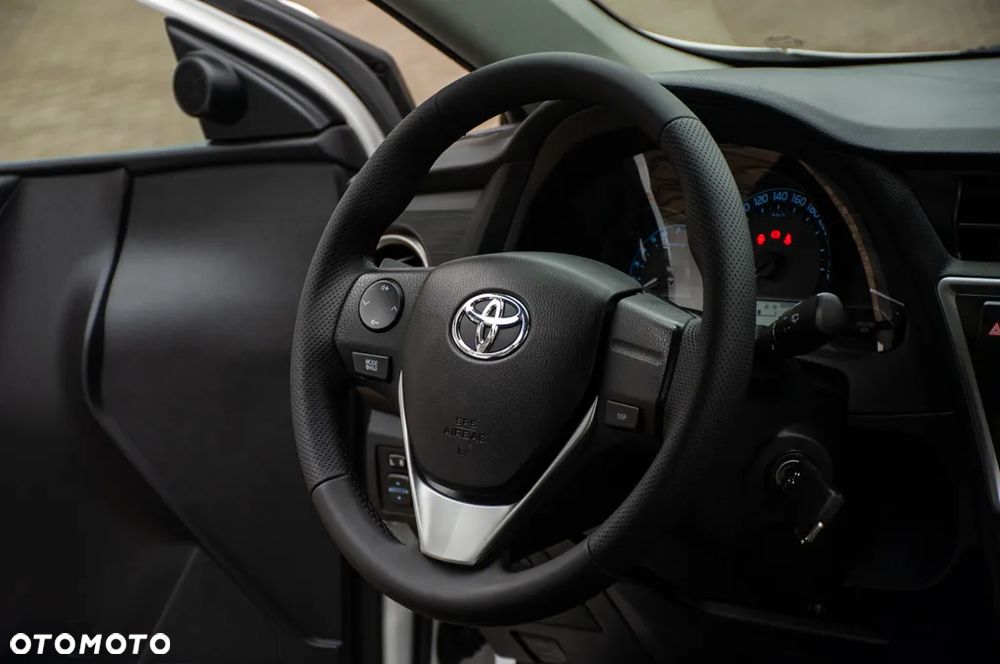 Toyota Auris 1.33 VVT-i Life - 29