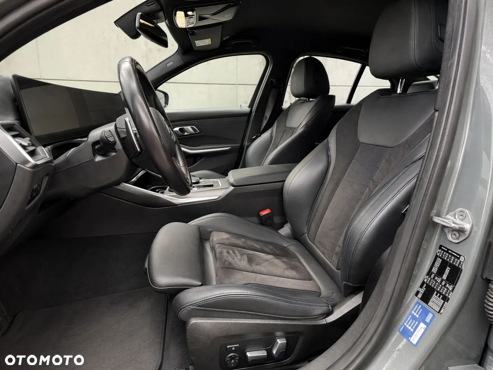 BMW Seria 3 320d M Sport - 9